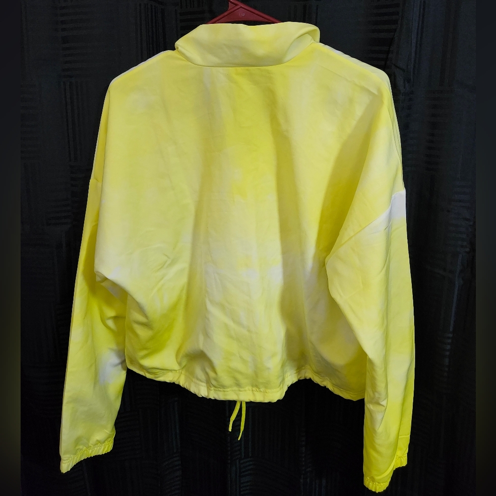 Adidas essentials ID Windbreaker - Picture 2 of 3
